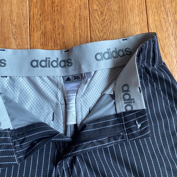 Adidas Boys Golf Shorts - Picture 2 of 2